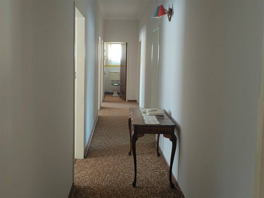 5 Bedroom Property for Sale in Parys Free State